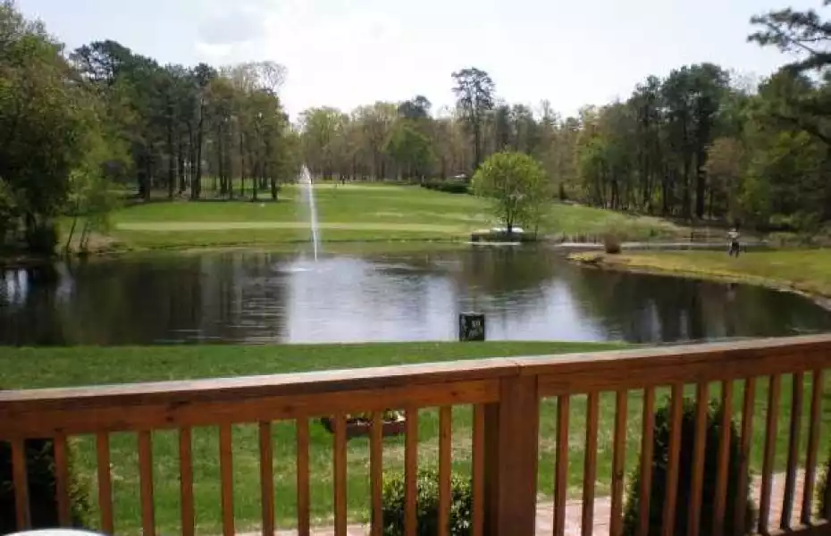 Frog Rock CC: Clubhouse