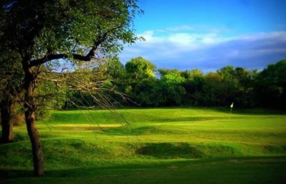 Las Colinas CC