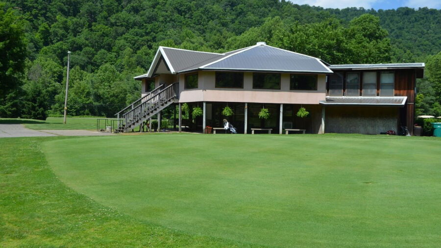 Riverview CC: Clubhouse