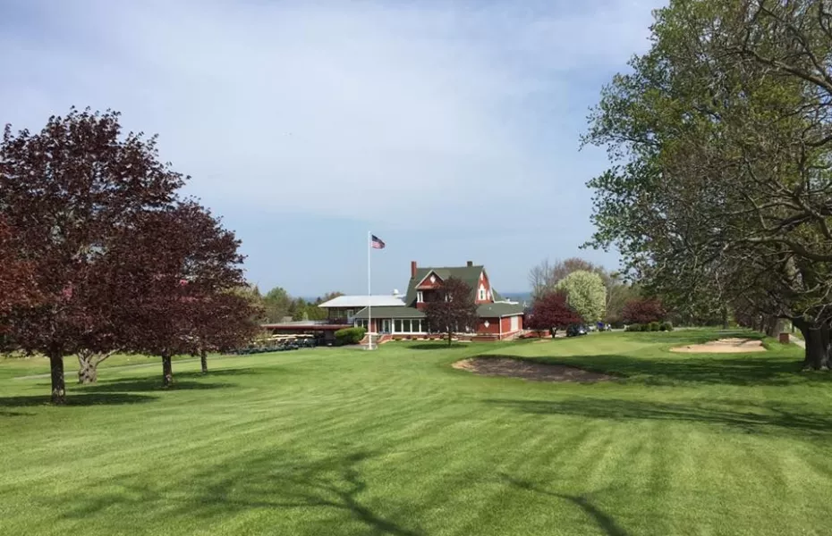 Manistee GCC: Clubhouse