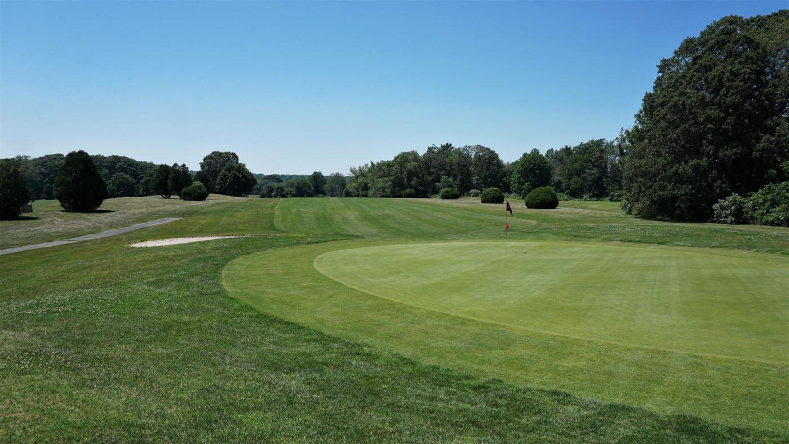 Eighth, Red, 396, par-4: A classic two-shotter that plays more like 420 (uphill, with a raised green). One of Elmridge’s best holes. (Photo submitted by AptlyLinked on 07/02/2021)