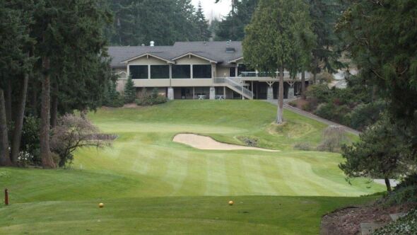 Twin Lakes GCC: #9, clubhouse