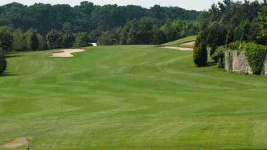 Open fairways at Dainton Park