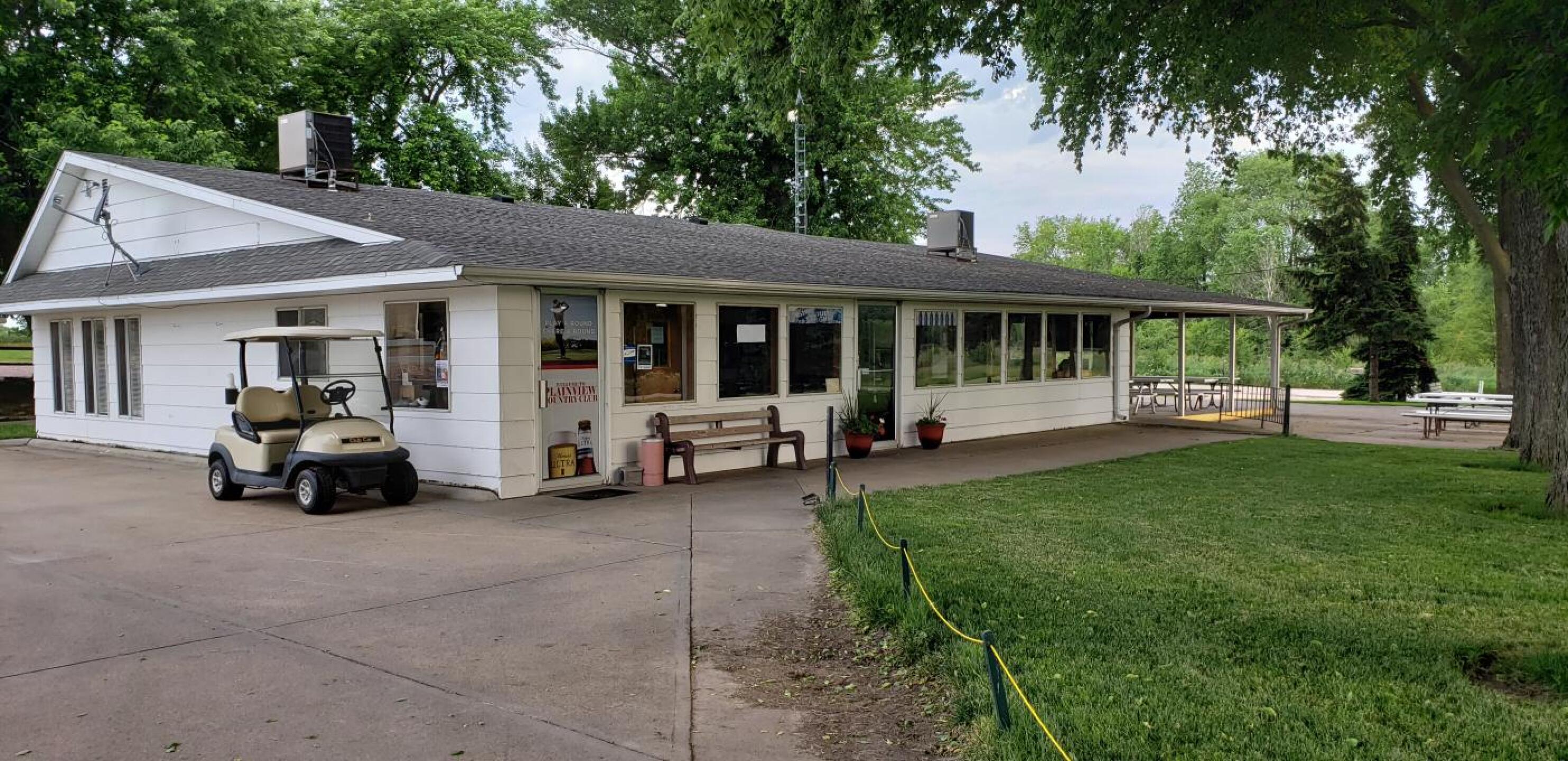 Clubhouse (Photo submitted by Juan05 on 07/01/2019)