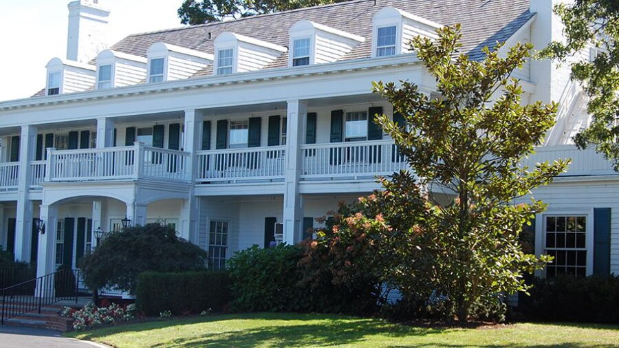 Rumson GC: Clubhouse