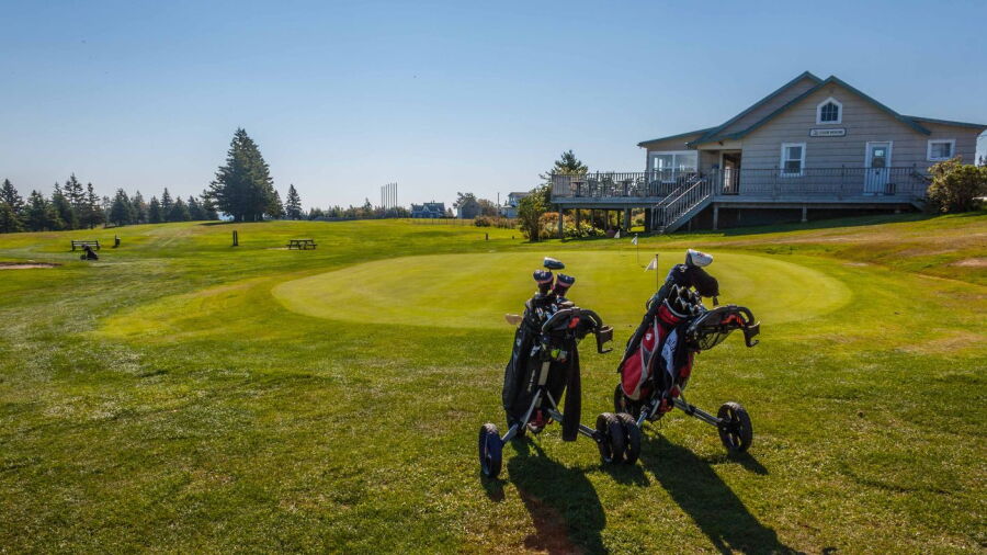 White Point GC: Clubhouse & practice area