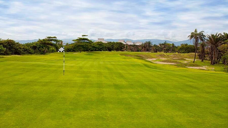 Indura Beach & Golf Resort