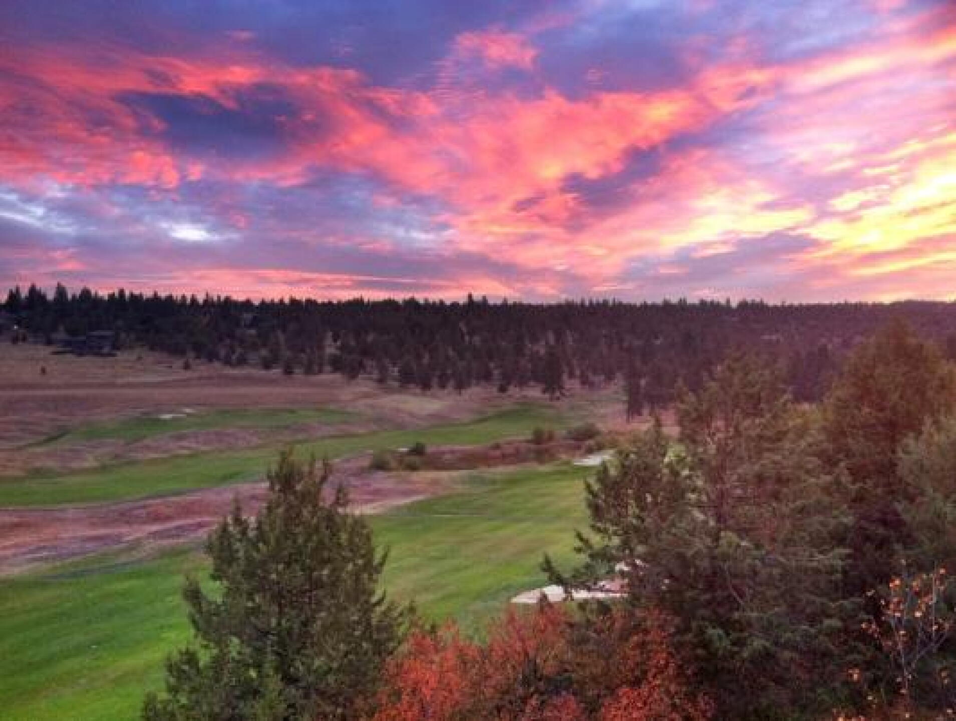 Morning Sunrise at Running Y (Photo submitted by rozandrobin on 10/21/2012)