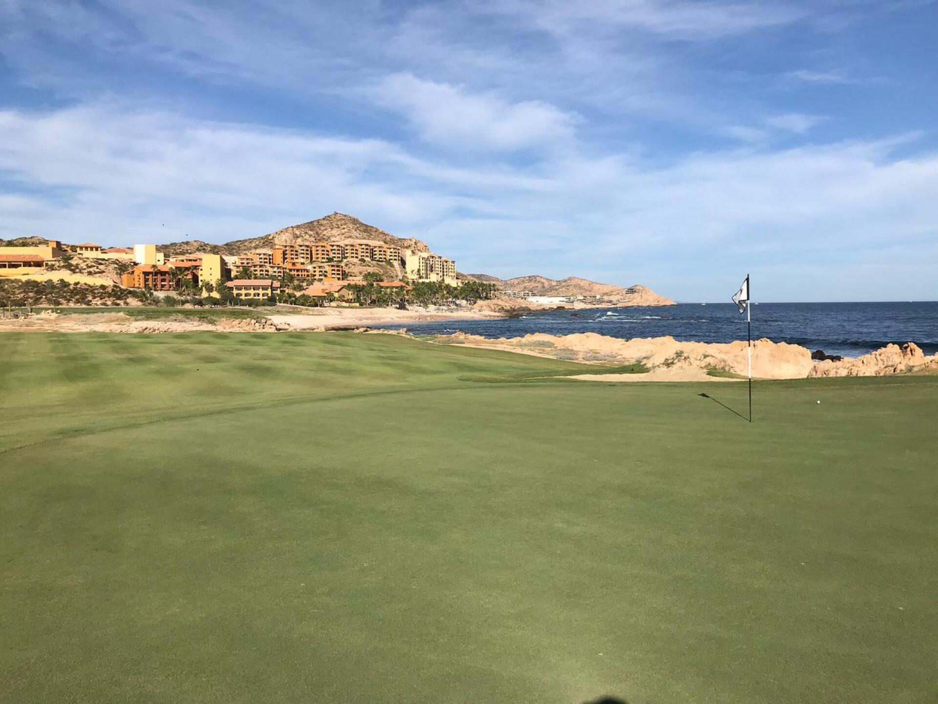 The par-3 sixth hole. (Photo submitted by JasonDeeganGA on 12/16/2018)