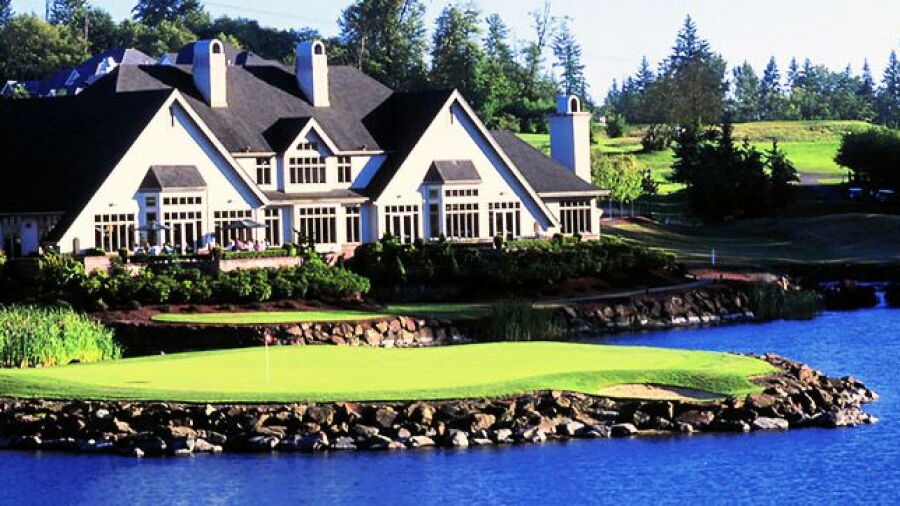 Echo Falls CC: #18 & clubhouse