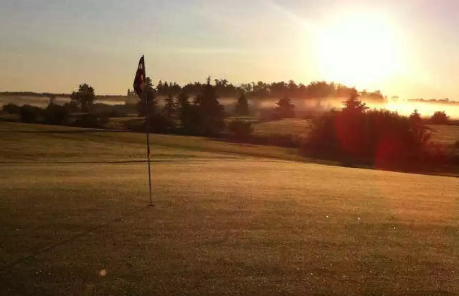 Golf on the Edge