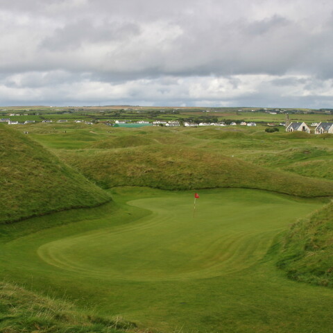 Old Course at Lahinch Golf Club - Dell hole 