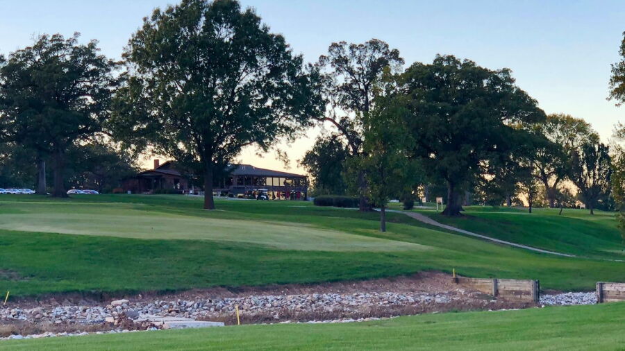 The Oaks: Clubhouse