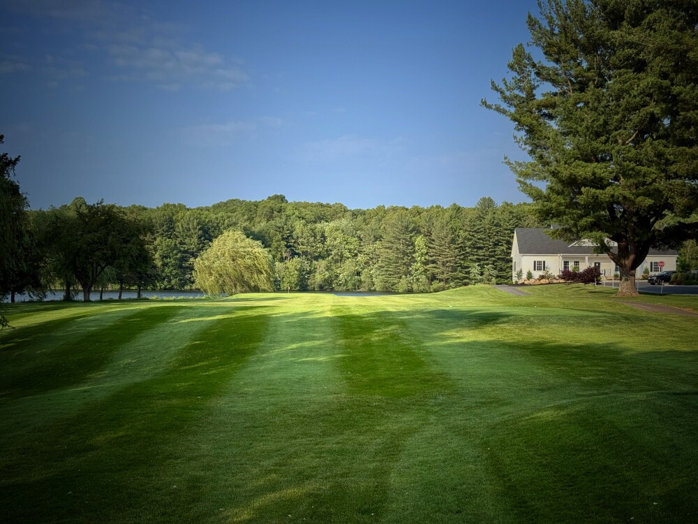 Manchester Country Club, hole 18