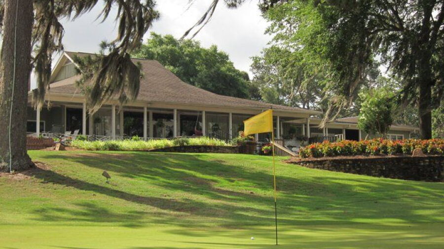 Houston Lake CC: clubhouse