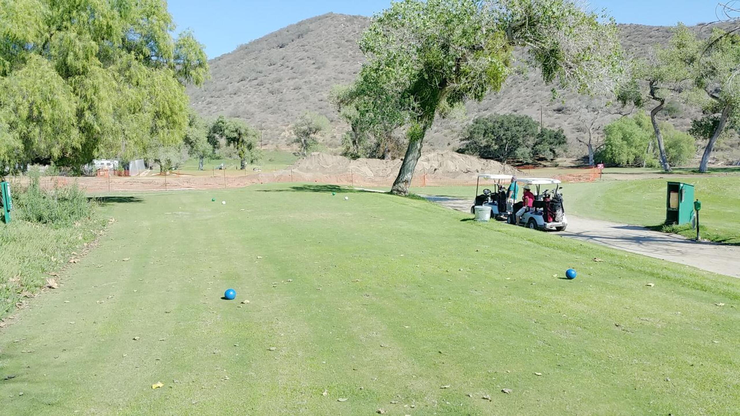 Tee box hitting over PART of the sand mining operation. (Photo submitted by SoCalWaldo on 09/18/2015)