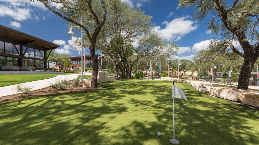 Kissing Tree GC - 18-hole Putting