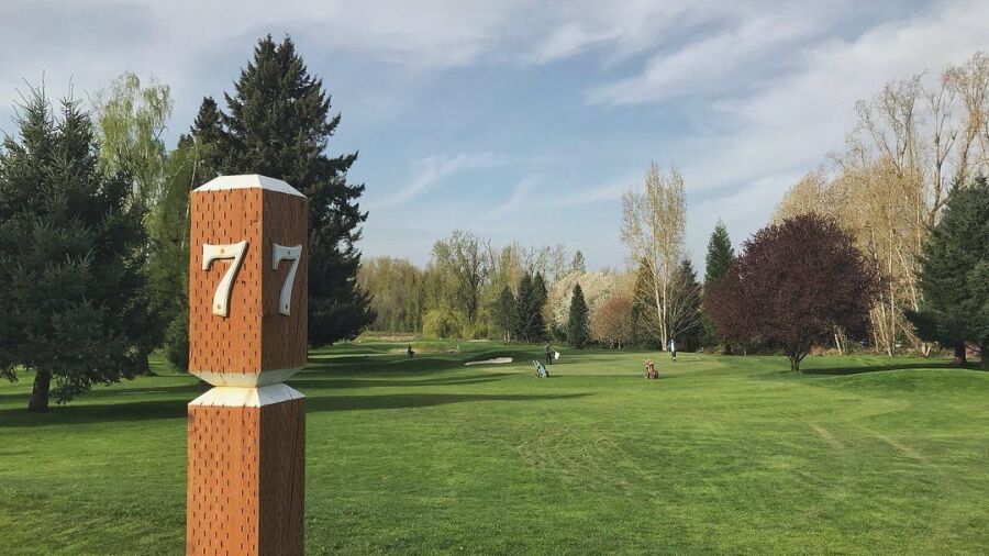 Colwood Golf Center: #7