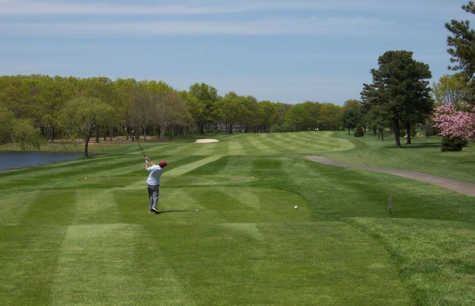 Pine Hills Country Club in Manorville, New York, USA | GolfPass