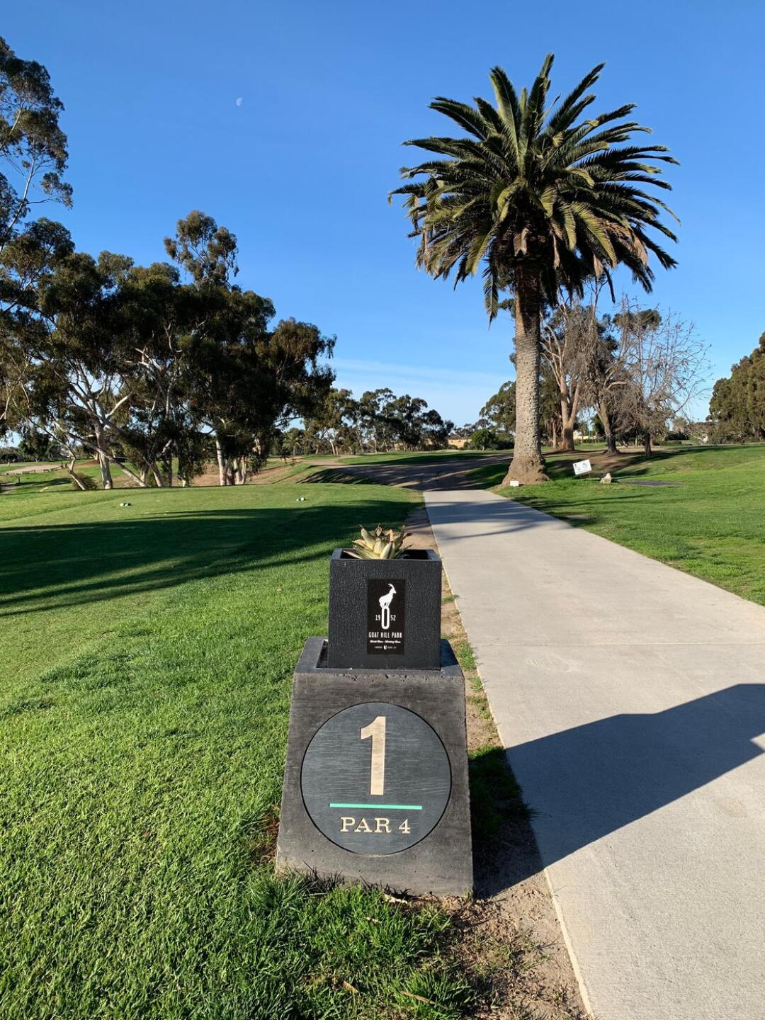 Hole 1 Marker (Photo submitted by Johnmaino on 03/01/2019)
