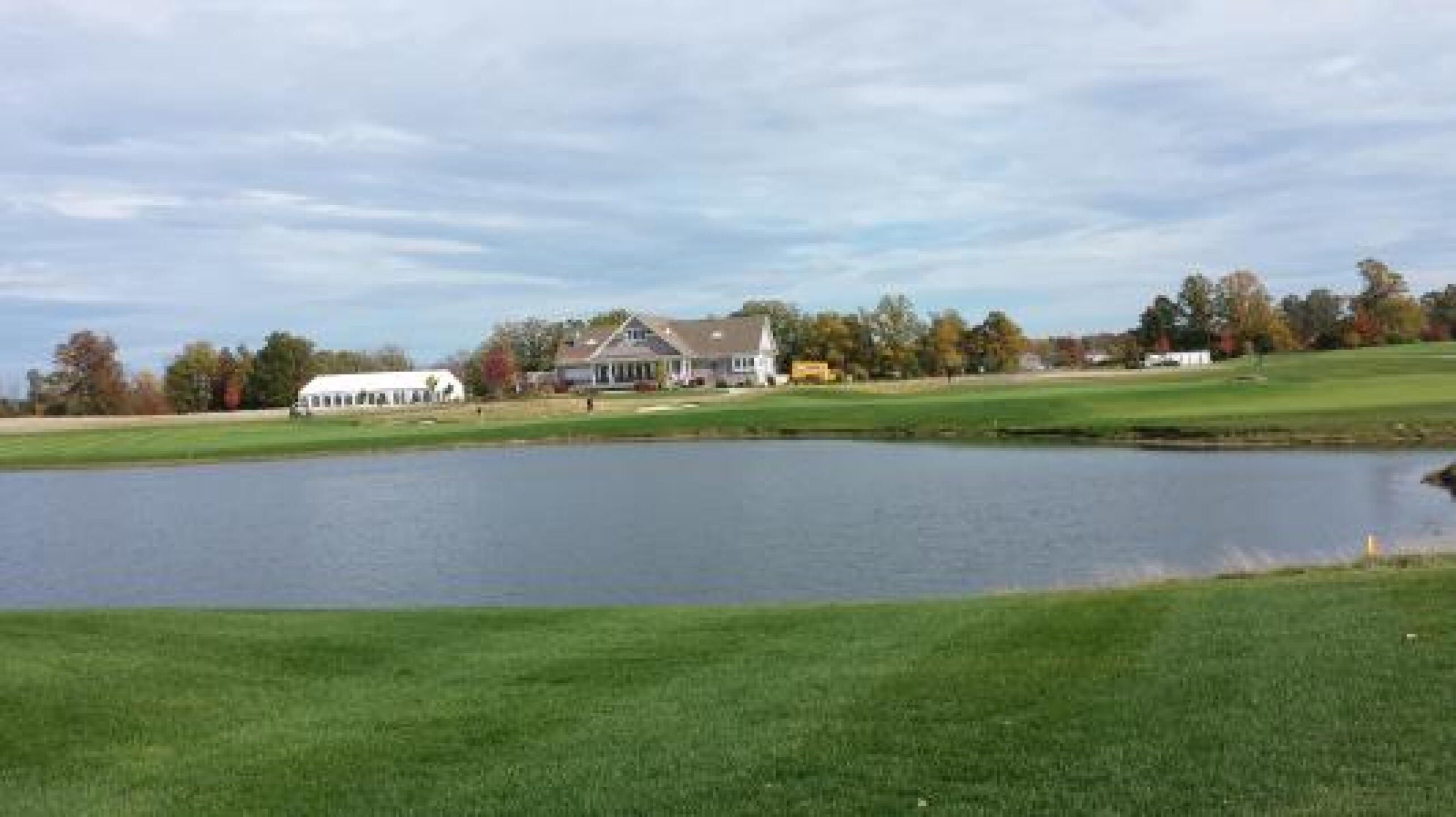 18th par 3 green is shared with 9th hole green (Photo submitted by Peter6034031 on 10/15/2014)