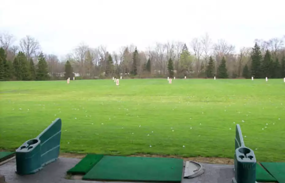 Paul Tesslers Golf Learning Center: Driving range