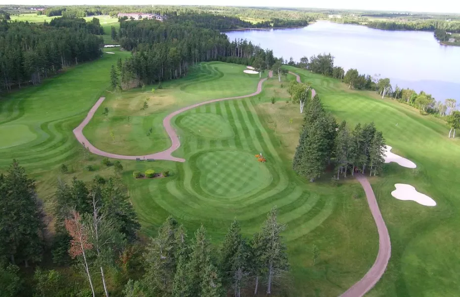 Mill River GC: Aerial view