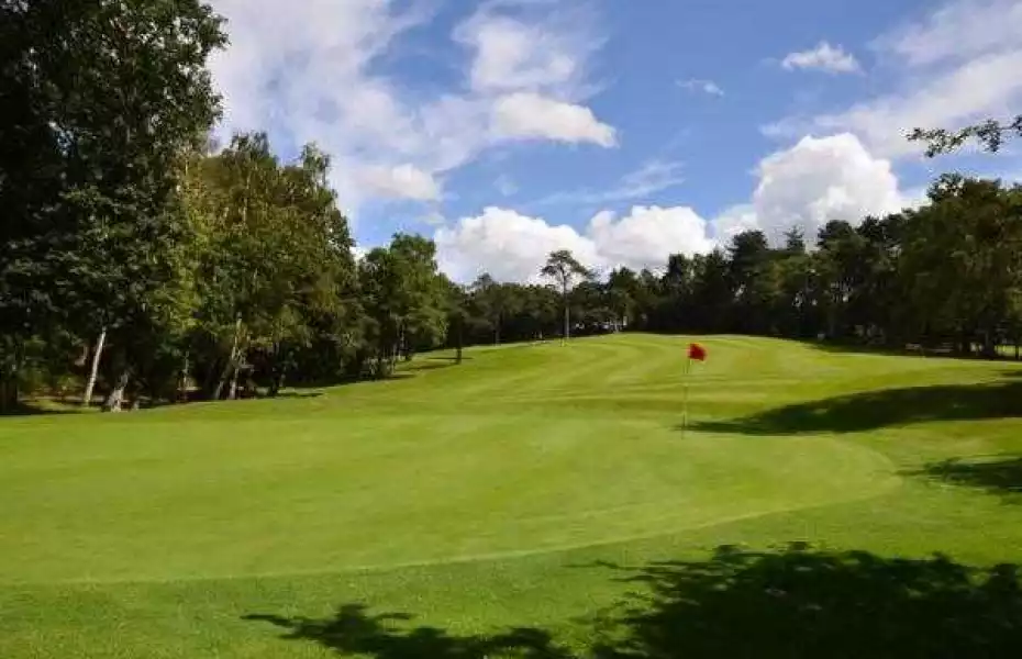 Puttenham GC: #9