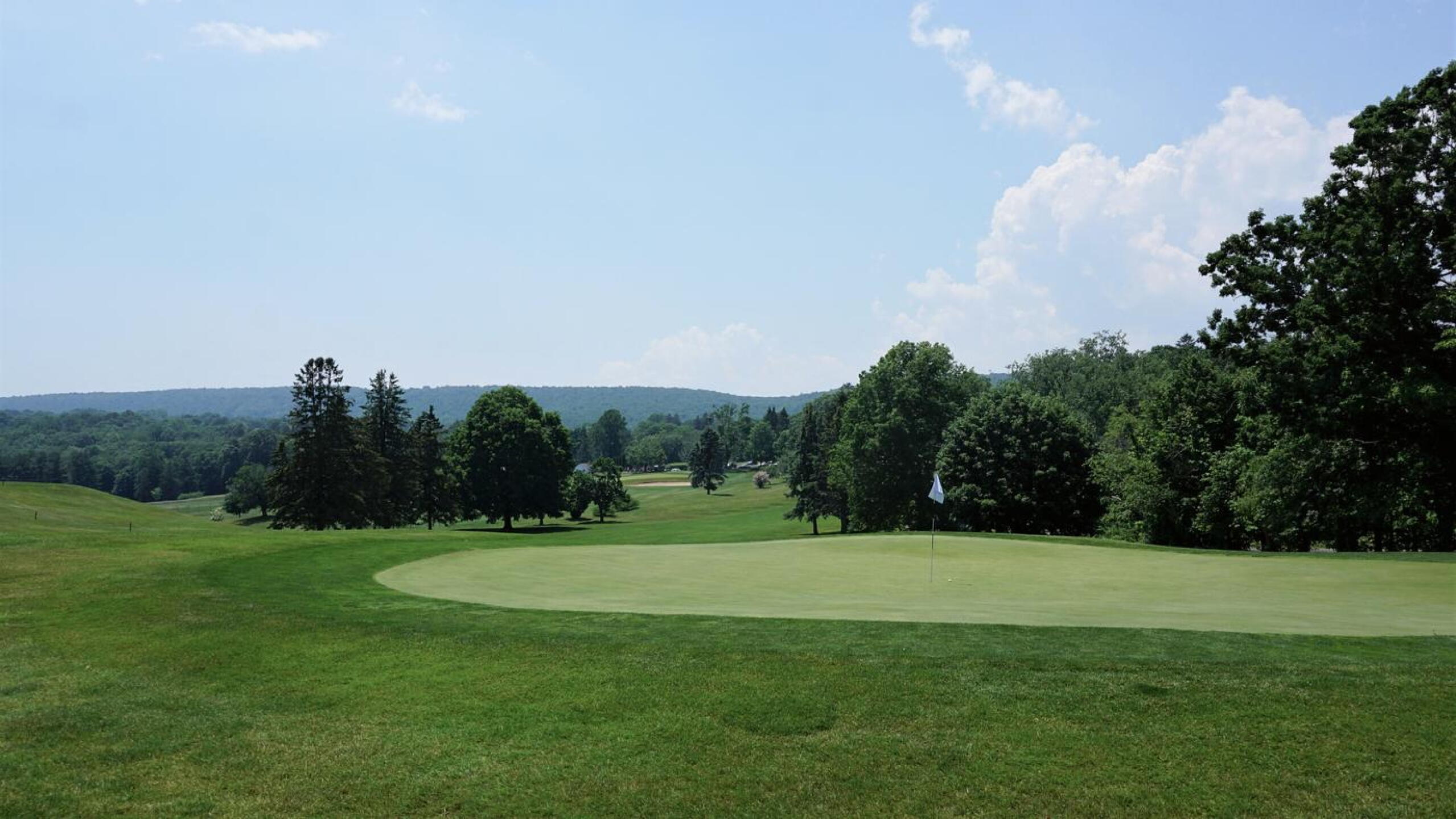 A par-4 of 332, the first hole ends atop a hill. (Photo submitted by AptlyLinked on 06/25/2021)
