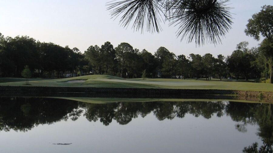 Dubsdread - 12th green
