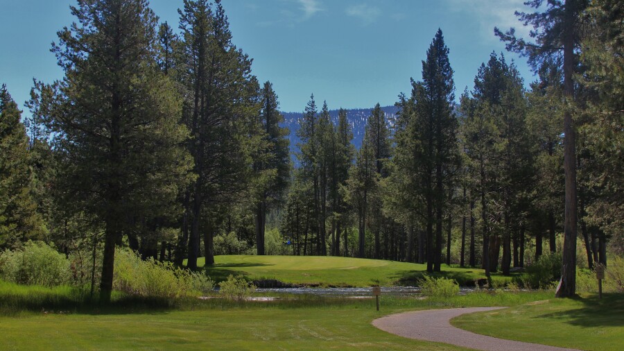 Lake Tahoe Golf Course - hole 17 