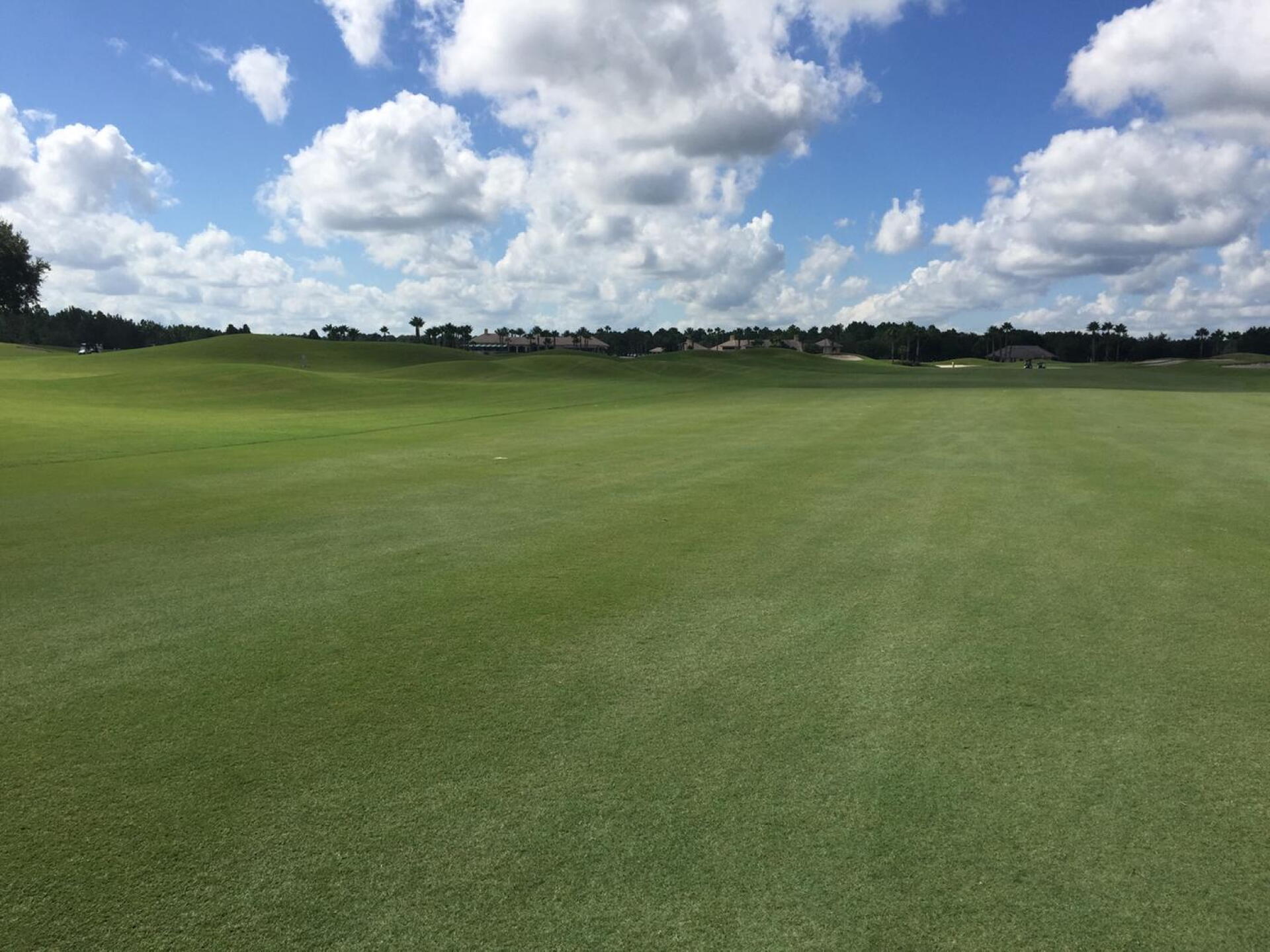 #9 Fairway looking towards the clubhouse (Photo submitted by Kaiser3963745 on 08/16/2016)