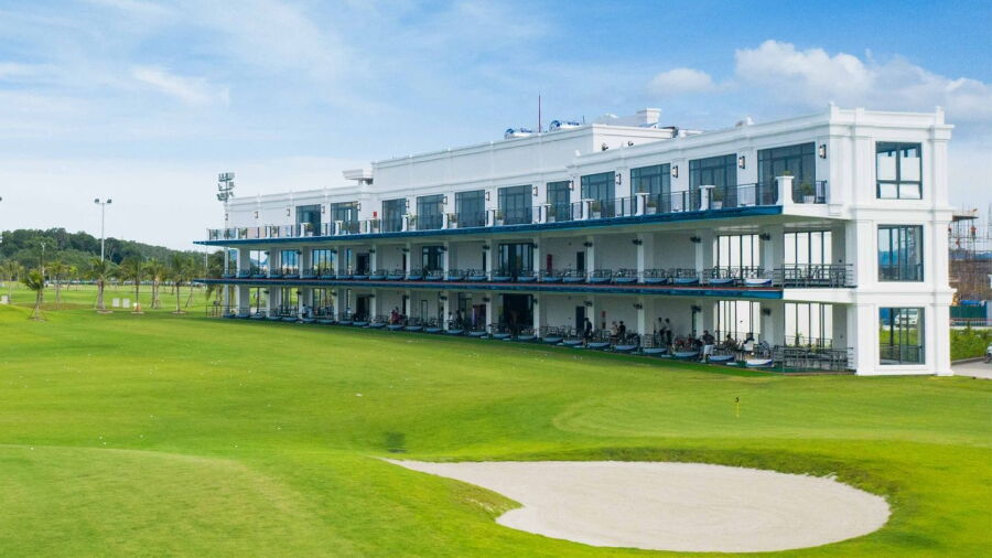 Tuan Chau Golf Resort: Driving range