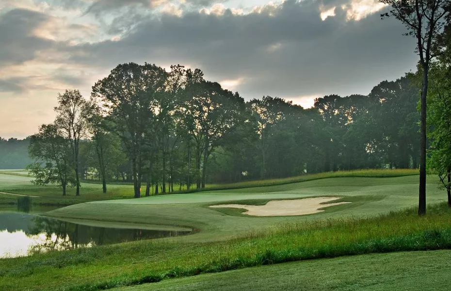 Shoals GC - Schoolmaster: #10