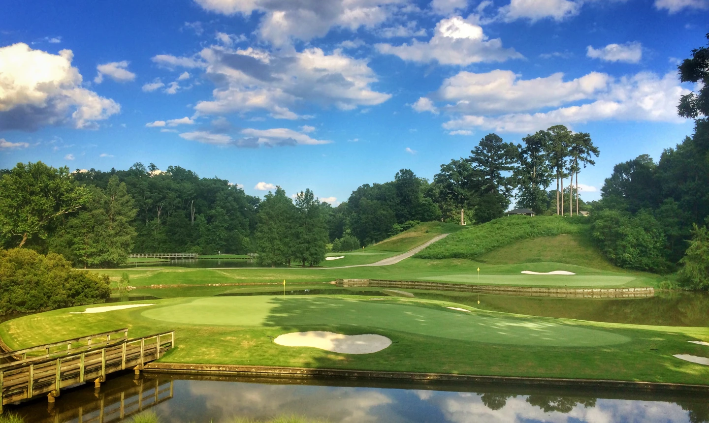 Amphitheater - Golden Horseshoe