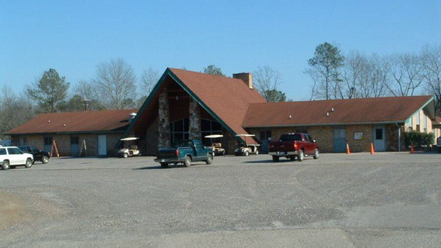 Lakeview CC: Clubhouse