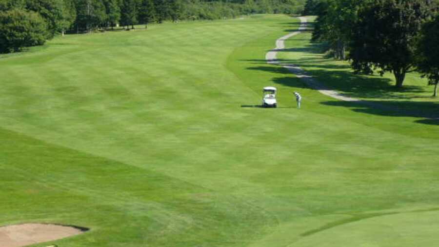 Clare GCC: 9th fairway