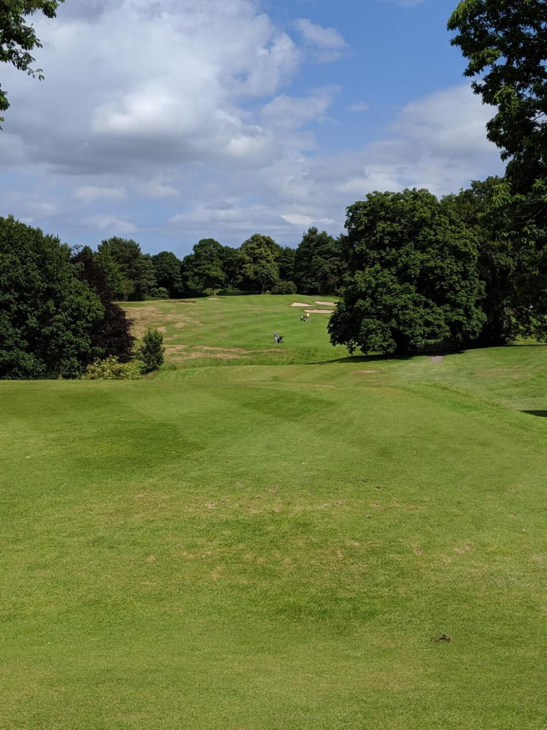 On the tee!! Hole 15.... (Photo submitted by MullarkeyTony on 07/08/2019)
