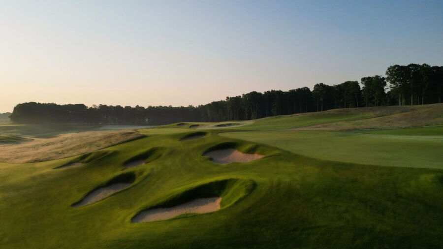 Arcadia Bluffs - The Dozen