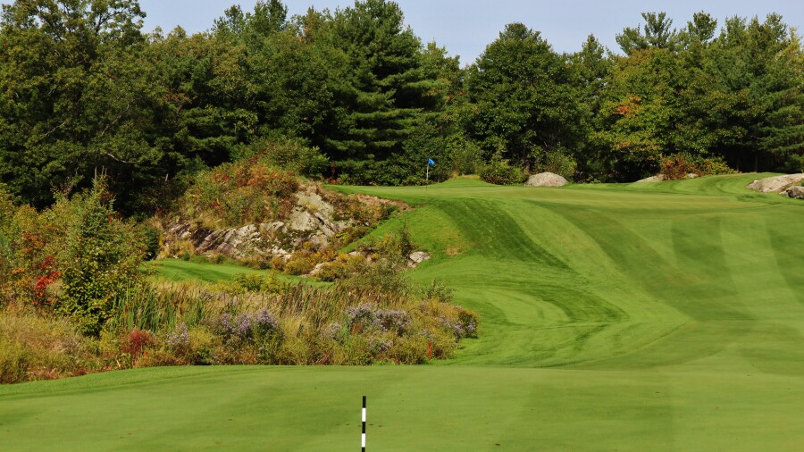 Muskoka Bay Club golf course - hole 8