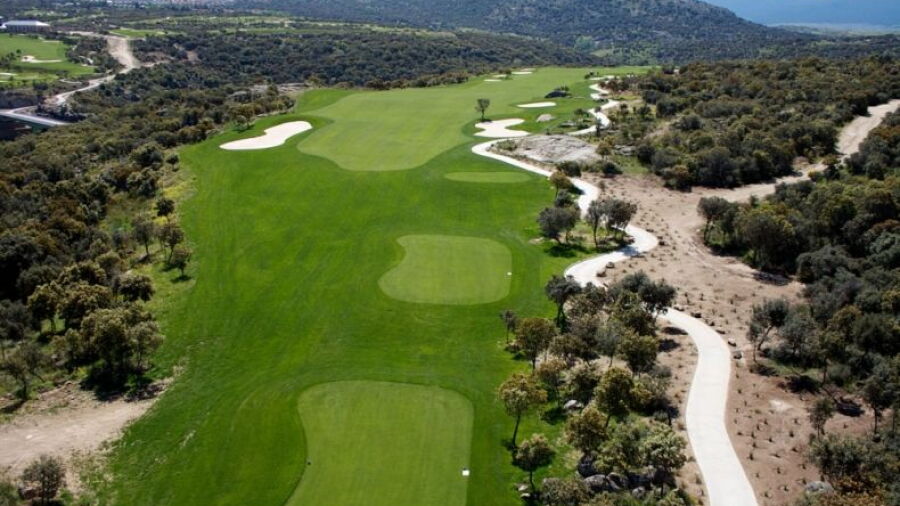 Los Angeles de San Rafael GC: Aerial view