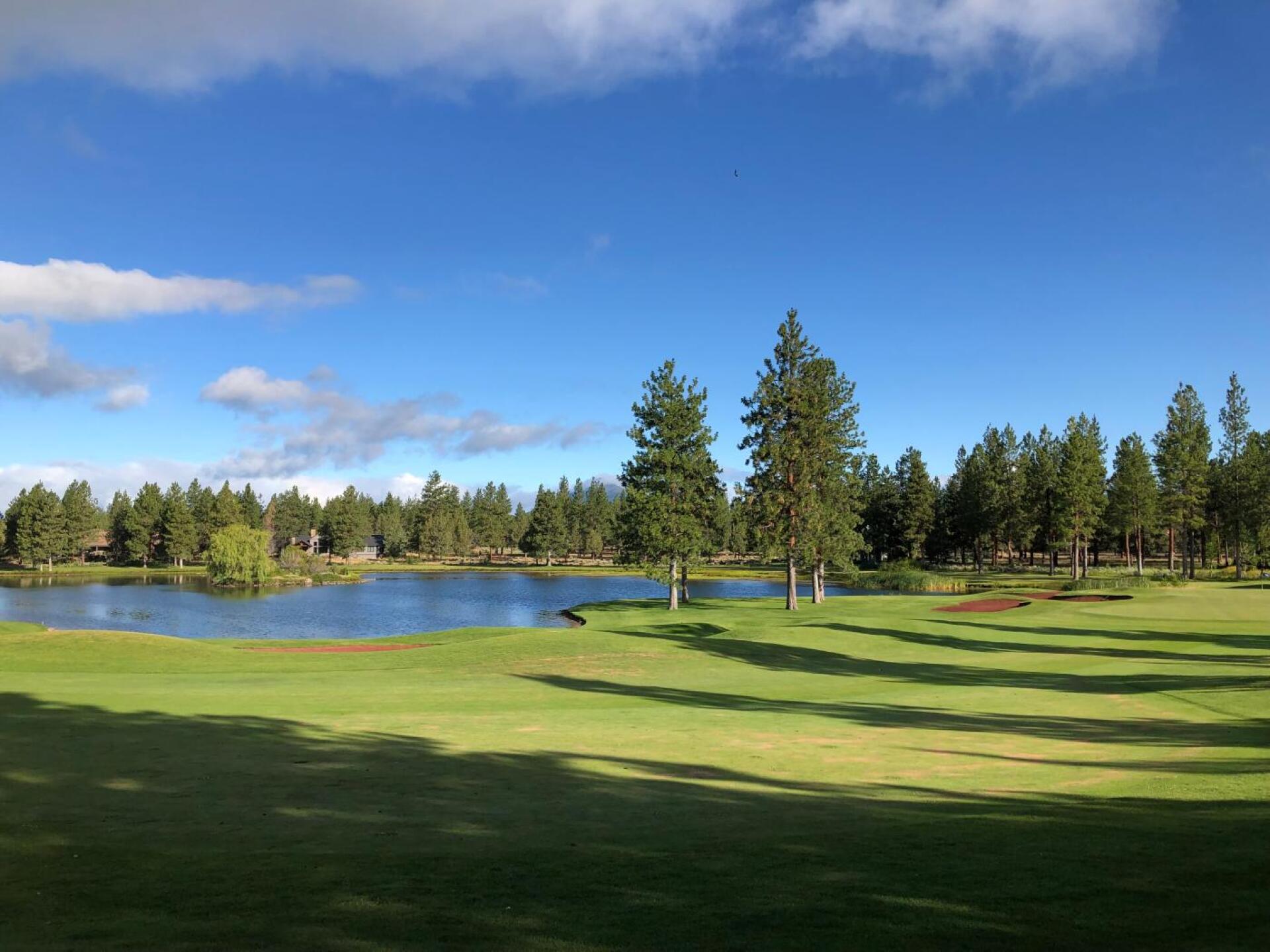 Hole 11 (Photo submitted by 2IZsGL6tTEGur9gNQI4e on 07/24/2019)