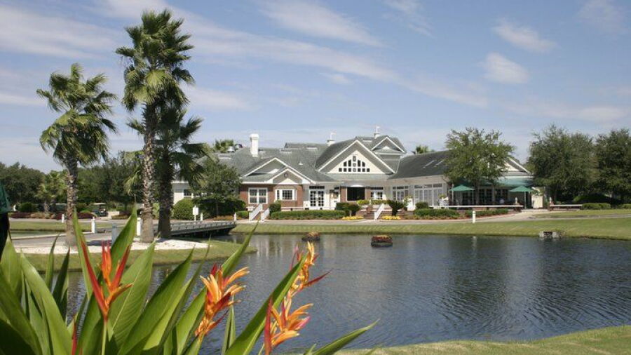 Eagle Harbor GC: Clubhouse