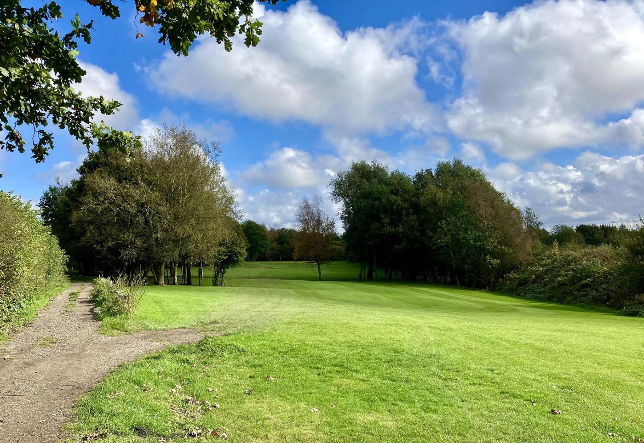 1st fairway (Photo submitted by SoYo70 on 10/08/2024)