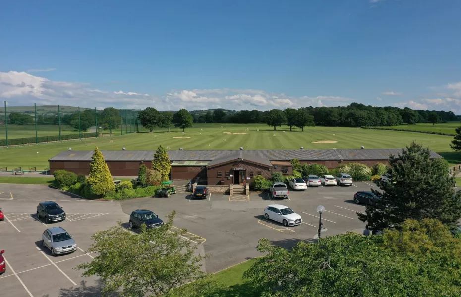 Adlington Golf Centre: Driving range