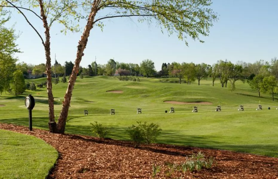 Minnehaha CC: Driving range