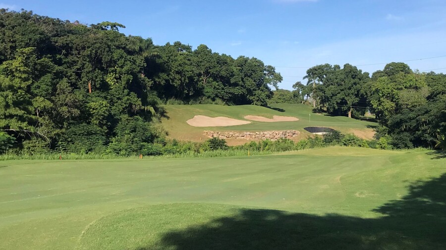Cinnamon Hill - hole 18 