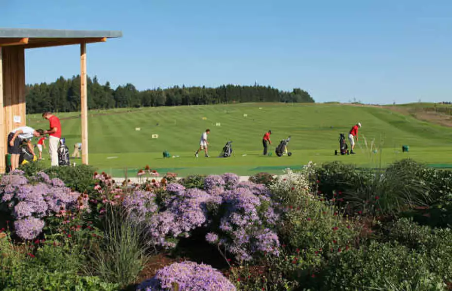 Bella Vista GC: driving range