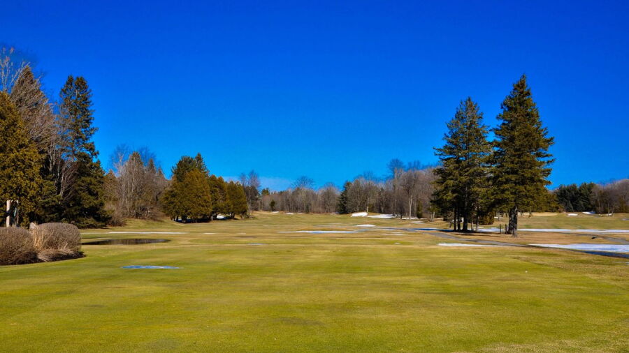 Club de Golf Lachute - #1: 1st hole
