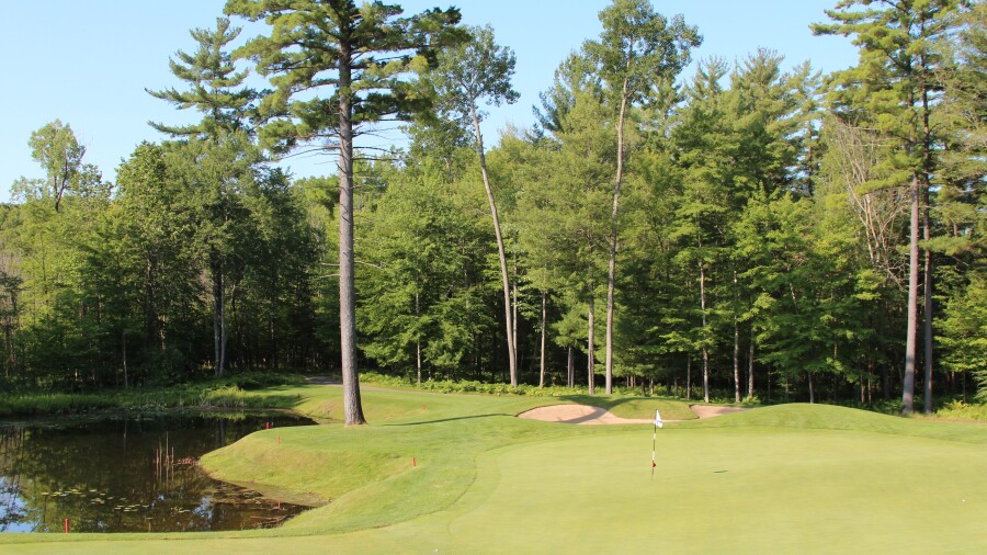 Pilgrim's Run Golf Club - hole 2
